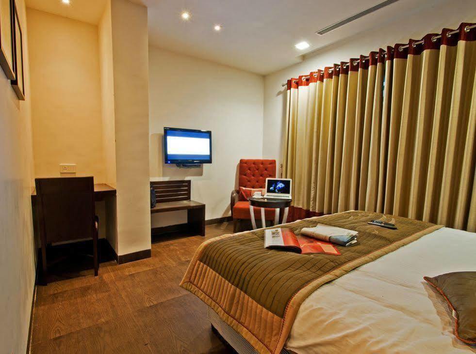 Green Leaves Hotel Hyderabad Esterno foto